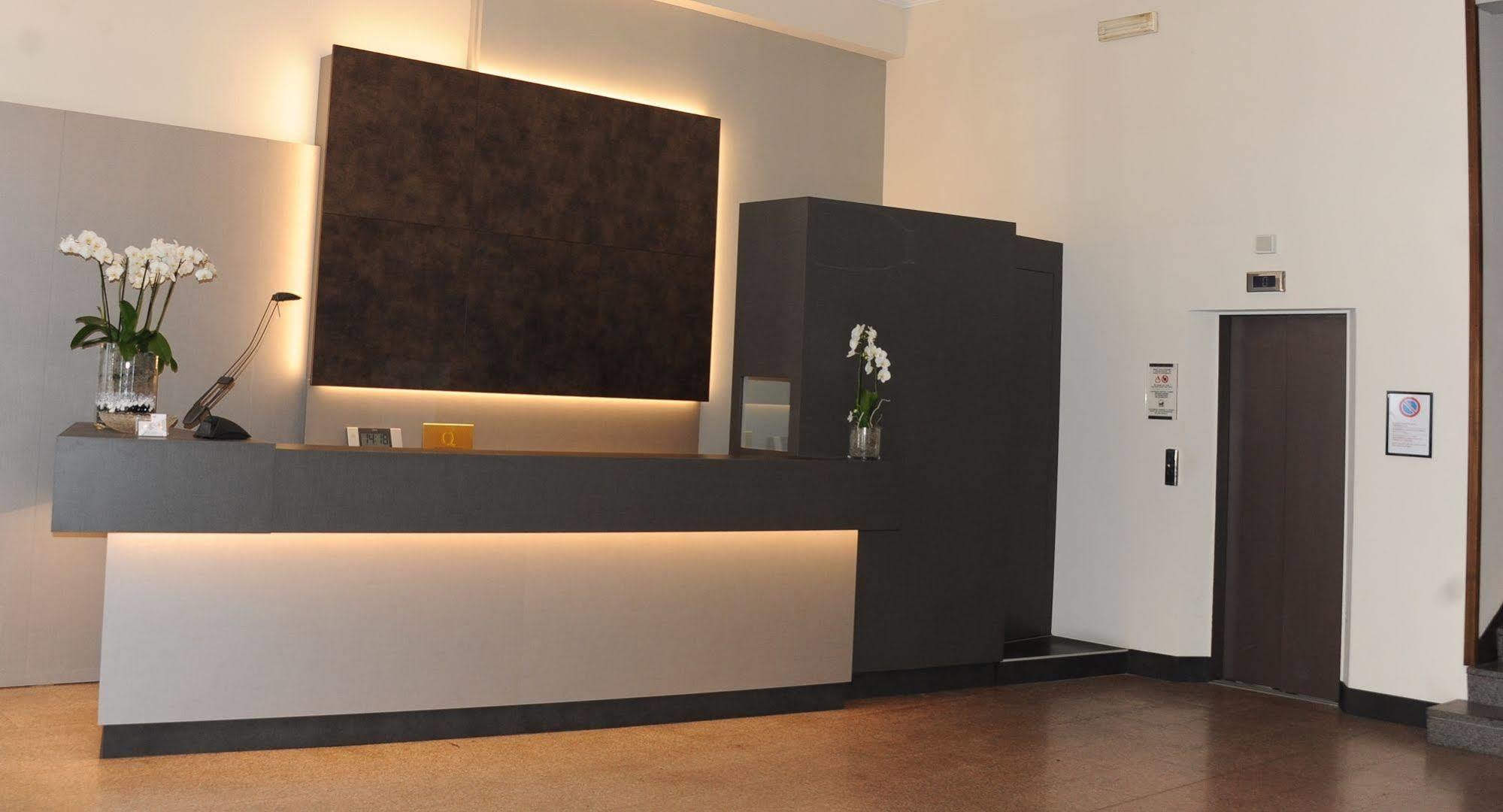 Hotel Giardino Arona Εξωτερικό φωτογραφία